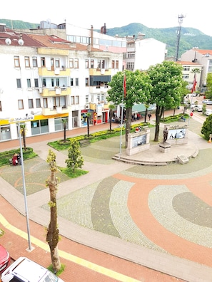 Kahden hengen standard-huone (yksi tai kaksi sänkyä) | Näkymä huoneesta