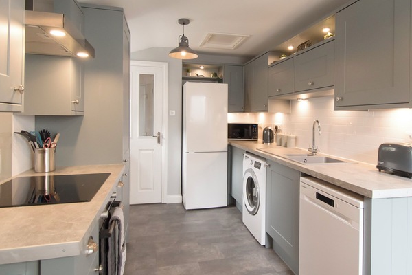 Fridge/Freezer, washing machine, dishwasher, microwave and toaster