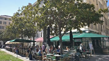 Ristorazione all'aperto