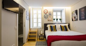 1 slaapkamer, een strijkplank/strijkijzer, gratis wifi, beddengoed