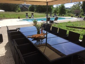 Outdoor pool - Large converted barn, Sleeps 16, Private pool, Close to river beach (Châtelus-Le-Marcheix)