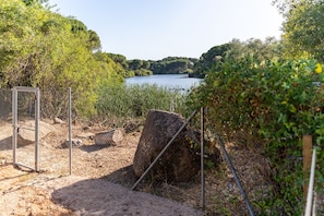 Property grounds - El Capricho del Lago House (Jaras, Las)