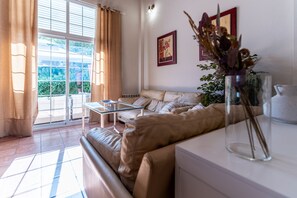 Televisión, chimenea