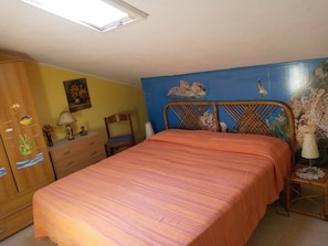 2 chambres, fer et planche à repasser, accès au Wi-Fi (inclus)