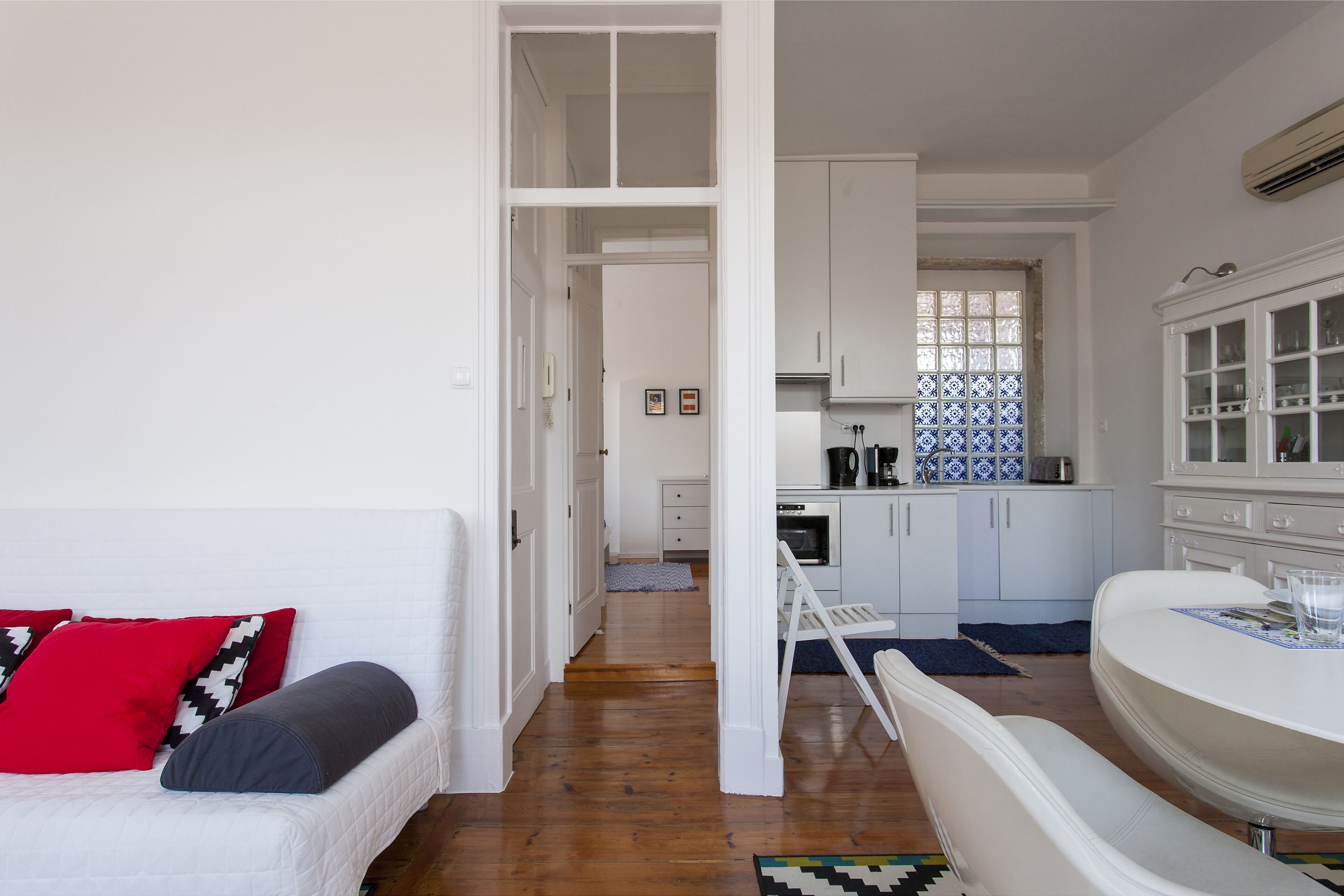 NEW! 1 bedroom apartment in Bethlehem with panoramic views of the river and historic district