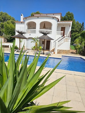 Exterior - L'Escala: House with swimming pool (L'Escala)
