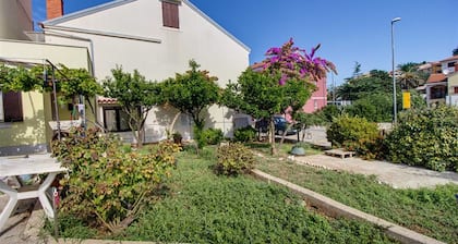 Gemütliches Apartment mit 2 Schlafzimmern, haustierfreundlich und mit Parkplatz