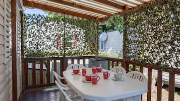 Family Mobile Home, Multiple Beds, Non Smoking (10) | Terrace/patio