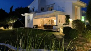 Exterior - LAST MINUTE SPECIAL OFFER- luxurious secluded house with pool (San Luis)