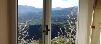  Villa with own pool, mountain village with restaurant and shop. North of Lucca