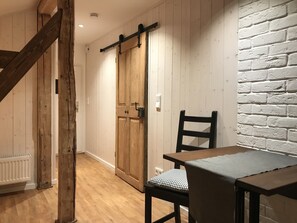 Comfort Apartment | In-room dining - Klein Bullerbü im Alpbachtal Tegernsee (Tegernsee)