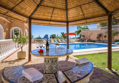 Villa Malie - Luxury villa with sea views and jacuzzi