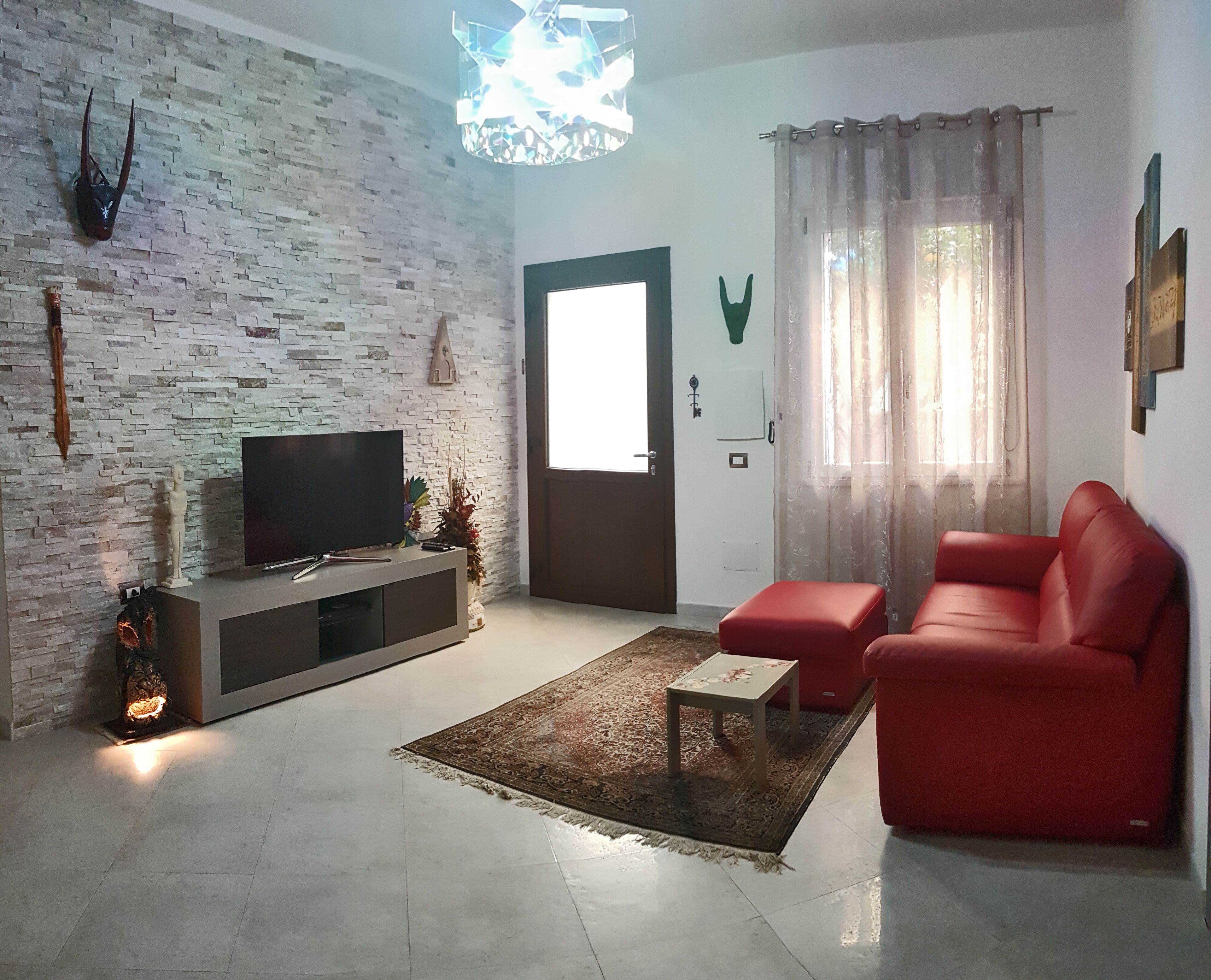 Apartment in a residential district, just steps from the sea