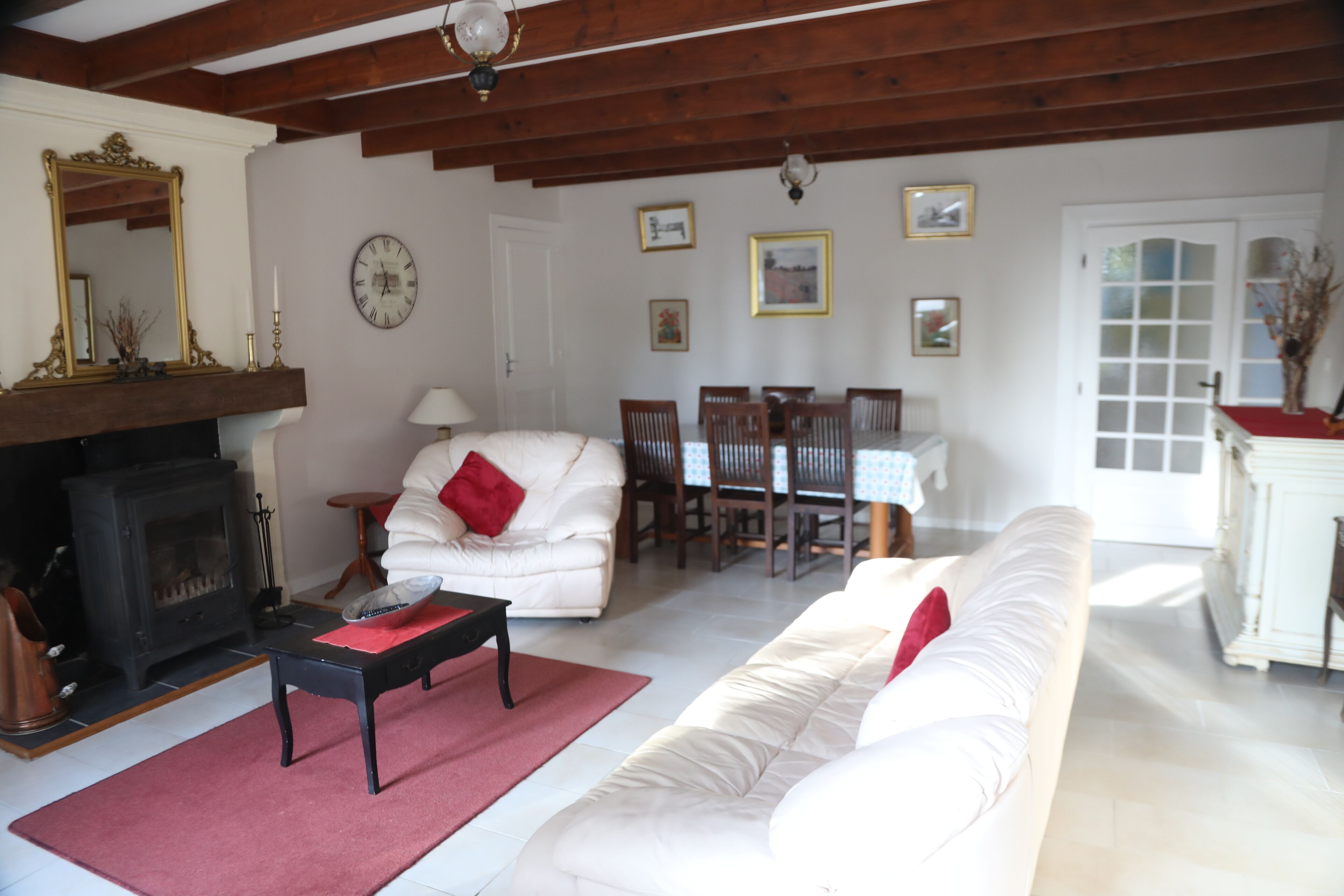  Gite near Matha & Cognac, Private Half Sunken Heated Pool, Enclosed Garden..  