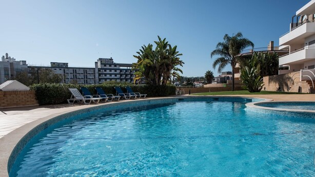 Pool - Apt. Casa Luciano, a couple minutes walk to D. Ana Beach (Lagos)