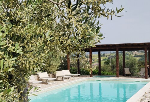 Villa a Todi, vista superba, piscina privata, servizio di pulizia