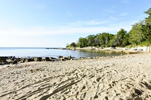 Beach nearby, sun loungers