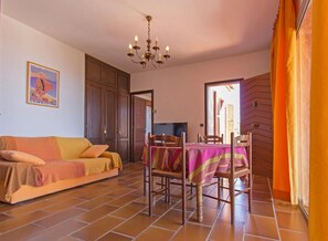 Dining - house / villa - CALVI (Calvi)