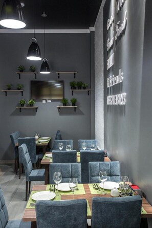 Restaurant - Maxx Inn (Astana)