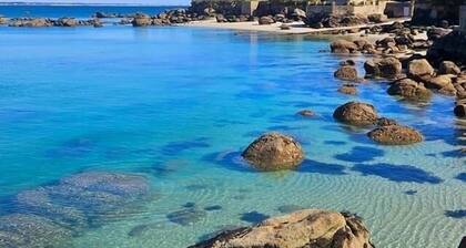 Maison avec jardin clos, tout prÚs des plages et des sentiers de randonnée