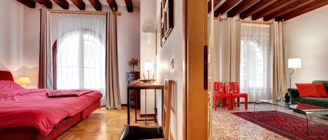 1 室のベッドルーム、インターネット、ベッドシーツ