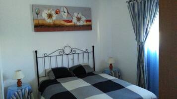 2 Schlafzimmer, Bügeleisen/Bügelbrett, kostenloses WLAN, Bettwäsche