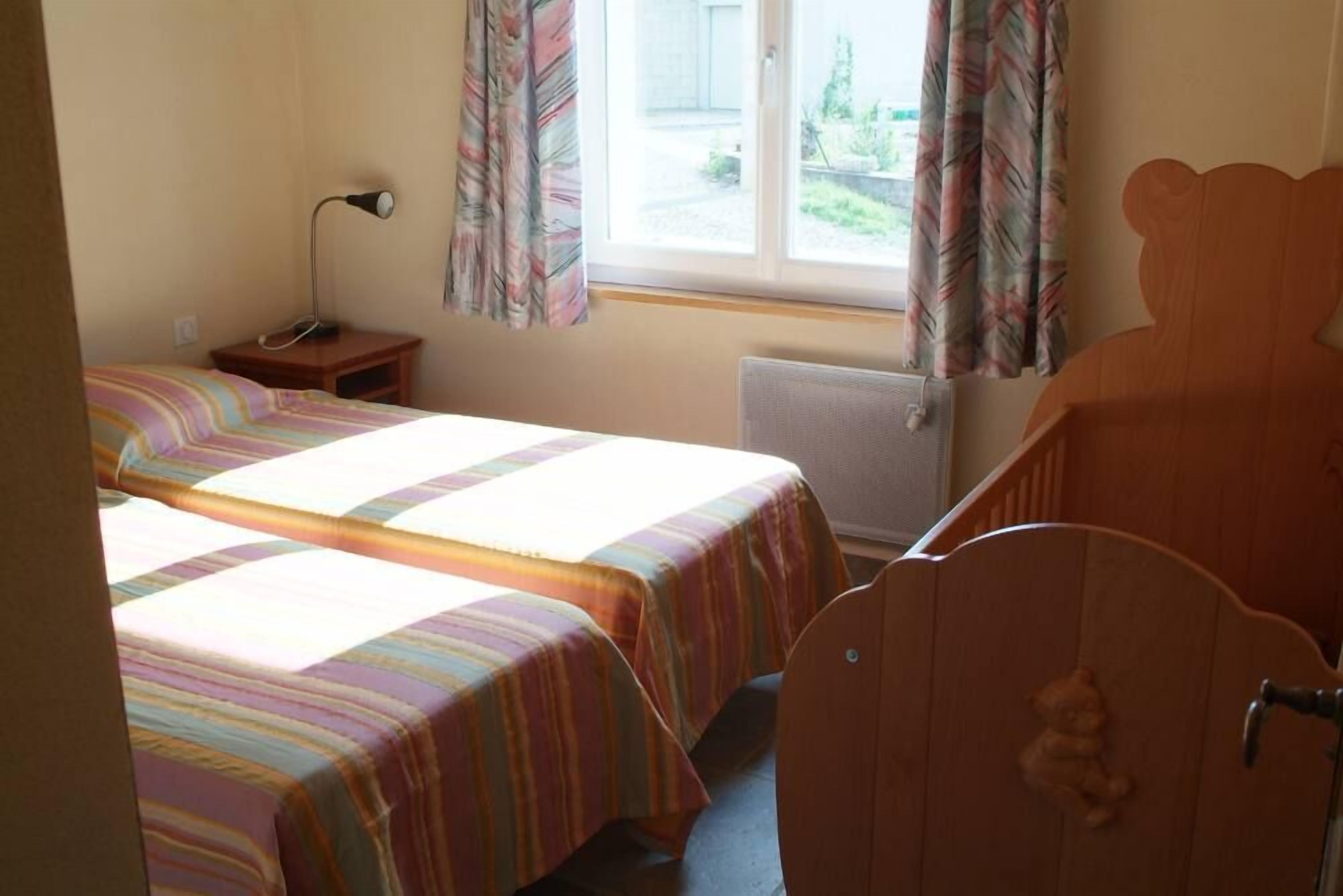 Villa with pool and stunning views, 14 people, pets welcome