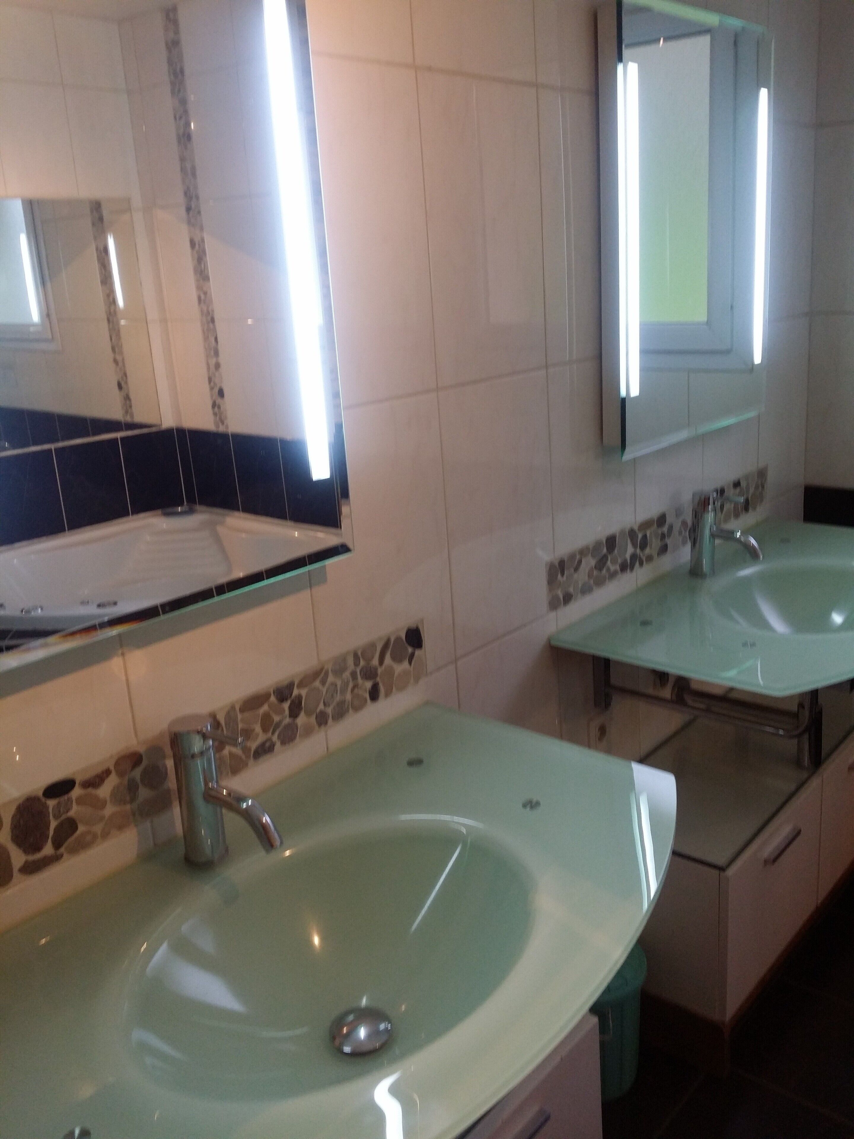 VILLA,  VIEW, VOLCANO PARK, BEACH, SAILING, SKIING, MOUNTAIN BIKING, ACTIVITIES