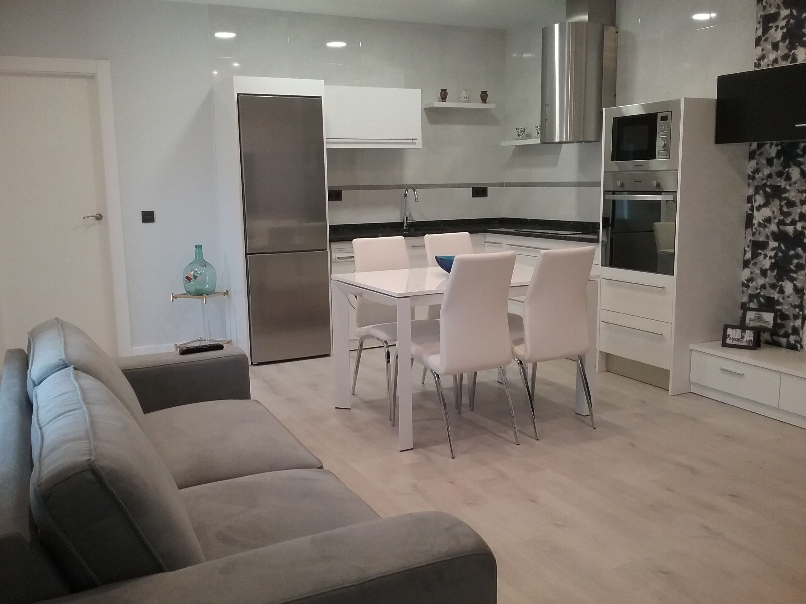 Beautiful new design house in the center of Fermoselle