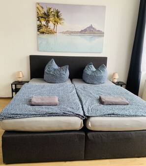 Apartment, 2 Bedrooms | Soundproofing, free WiFi, bed sheets - Pension Kellei 71 (Dresden)