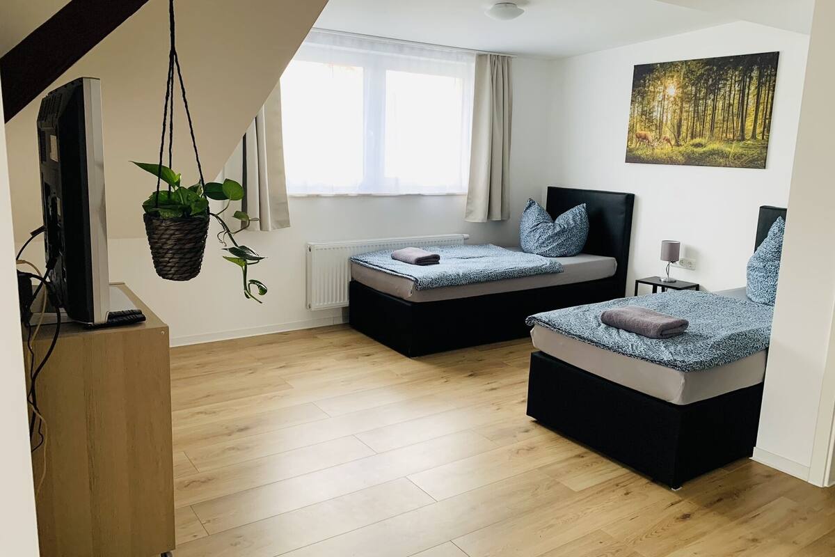 Deluxe Studio | Soundproofing, WiFi (free), bed sheets