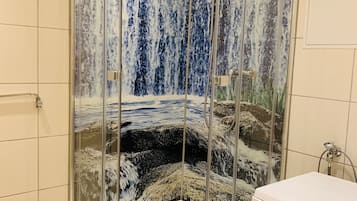 Apartment | Badezimmer | Dusche, Haartrockner, Handtücher