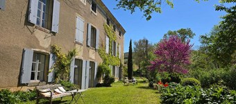 At the center of the Cathar country,Saint-André is an authentical and family mansion with a swimming-pool