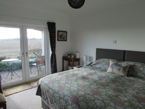 豪華雙人或雙床房, 海景 (Theia) | 獨特裝潢、布置獨特、免費無線上網、床單