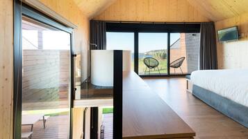 Äänieristys, ilmaiset vauvansängyt, ilmainen Wi-Fi, vuodevaatteet