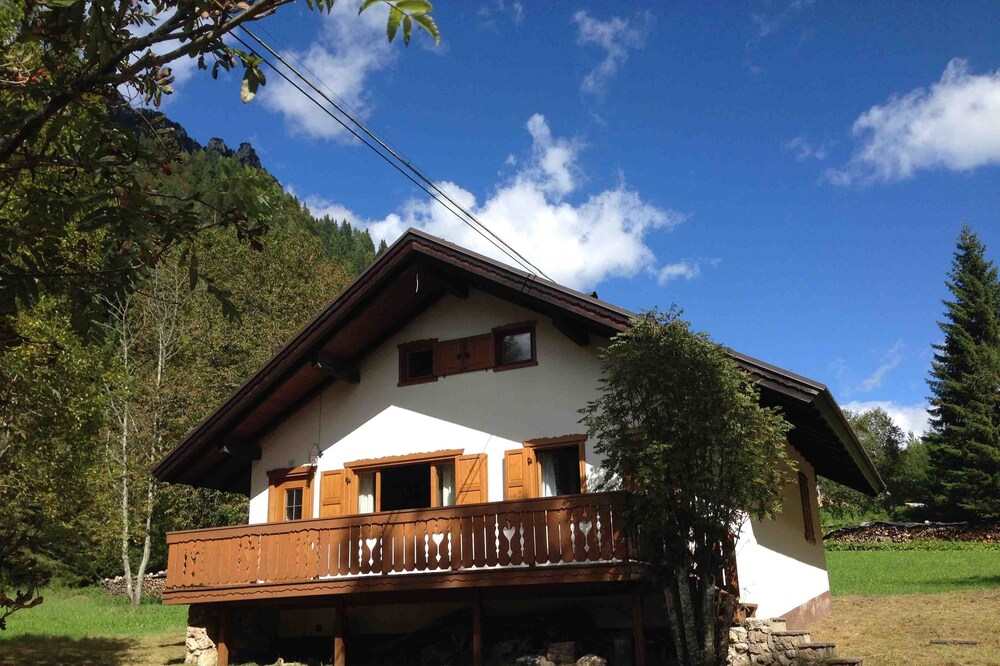 In the Dolomites of Trentino with your 4-legged friends