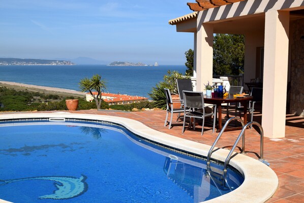 Outdoor pool - Villa with splendid sea view, 500 m. from the beach, Wifi, pool (Begur)