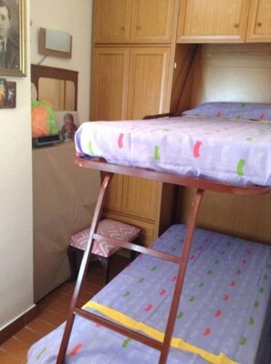 3 Schlafzimmer, Bügeleisen/Bügelbrett, kostenloses WLAN, Bettwäsche