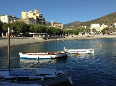Family holiday on the Costa Brava, excellent views of the bay.