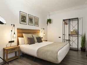 4 Schlafzimmer, Bügeleisen/Bügelbrett, Internetzugang, Bettwäsche