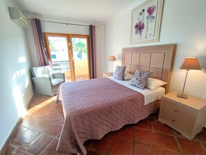 2 bedrooms, in-room safe, iron/ironing board, travel cot