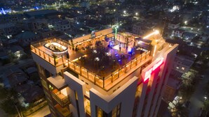Outdoor dining - Ritz Grand Hotel Mandalay (Mandalay)