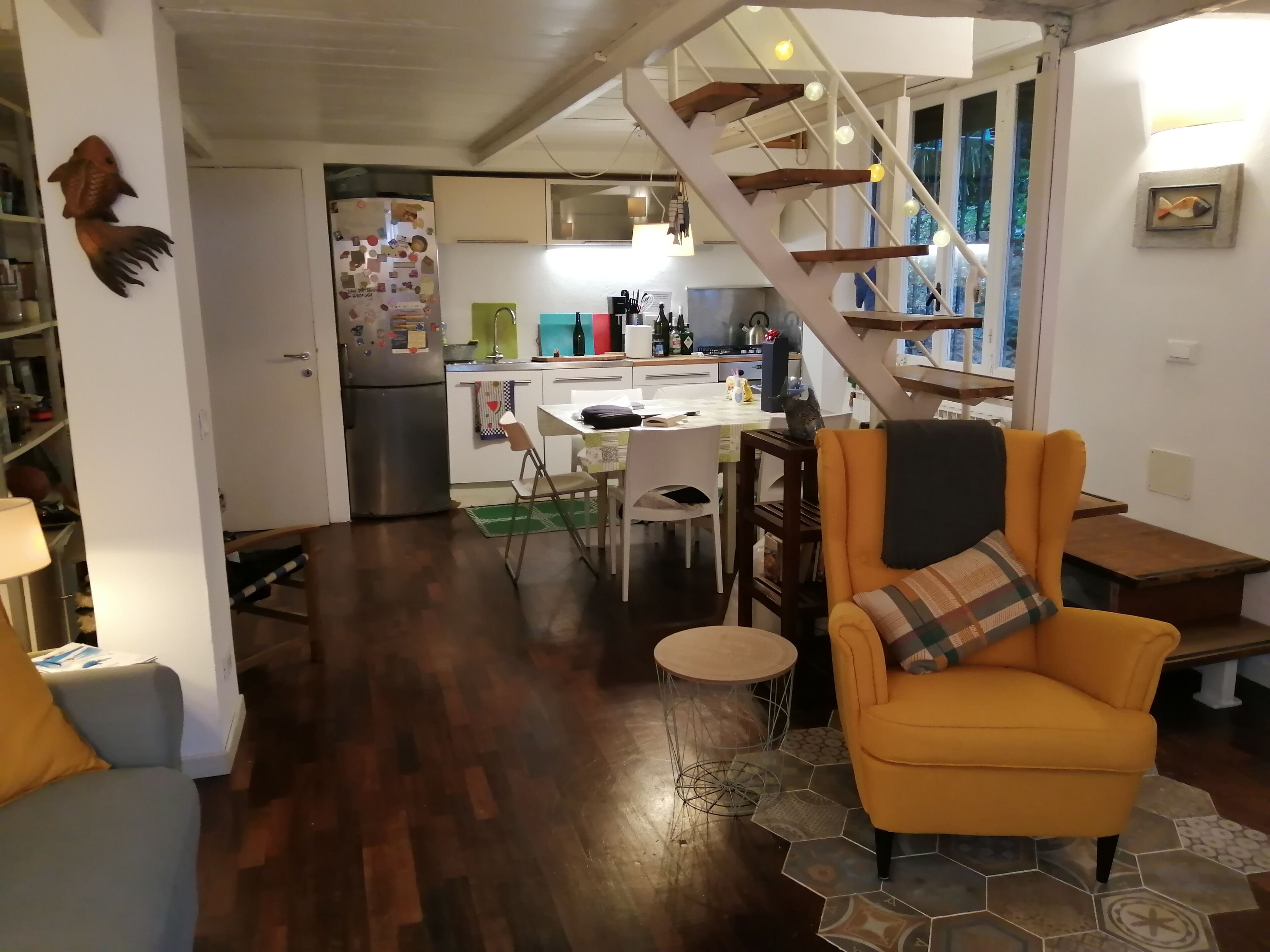 Charming indipendent house, private garden in front of the sea, private parking