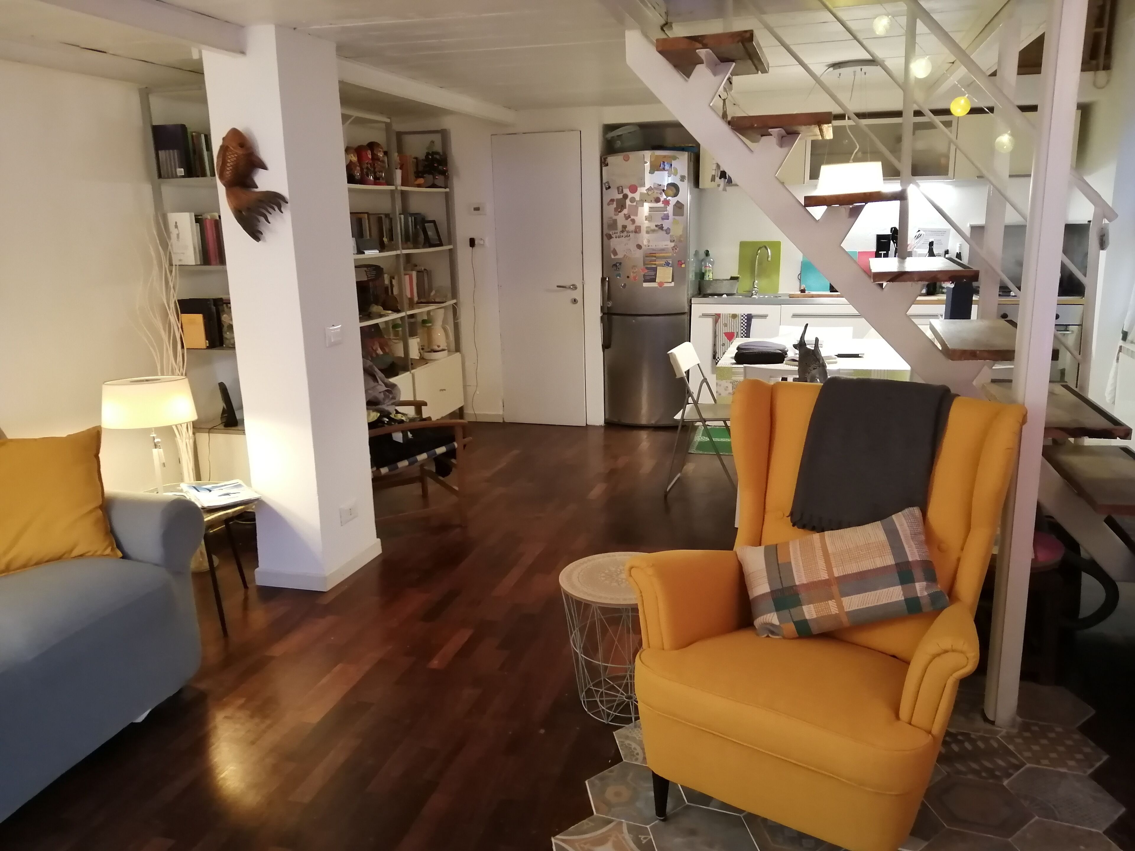 Charming indipendent house, private garden in front of the sea, private parking