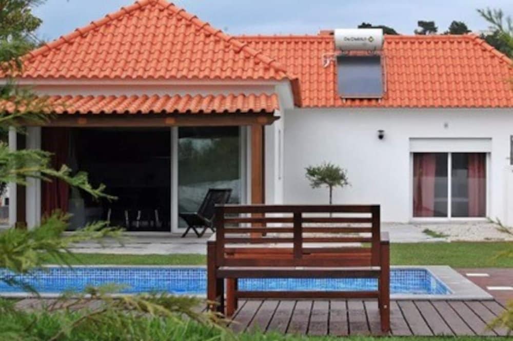 Countryside house with swimming pool near Óbidos, Baleal and Peniche