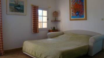 1 chambre, fer et planche Ă repasser, accĂšs Internet, draps fournis