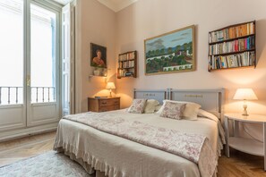 3 habitaciones, tabla de planchar con plancha y wifi gratis 