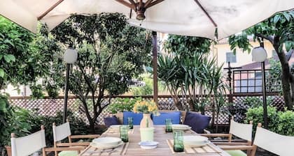 Renata Holiday Home - Holidays & Tourism in La Spezia - Ampio giardino esterno