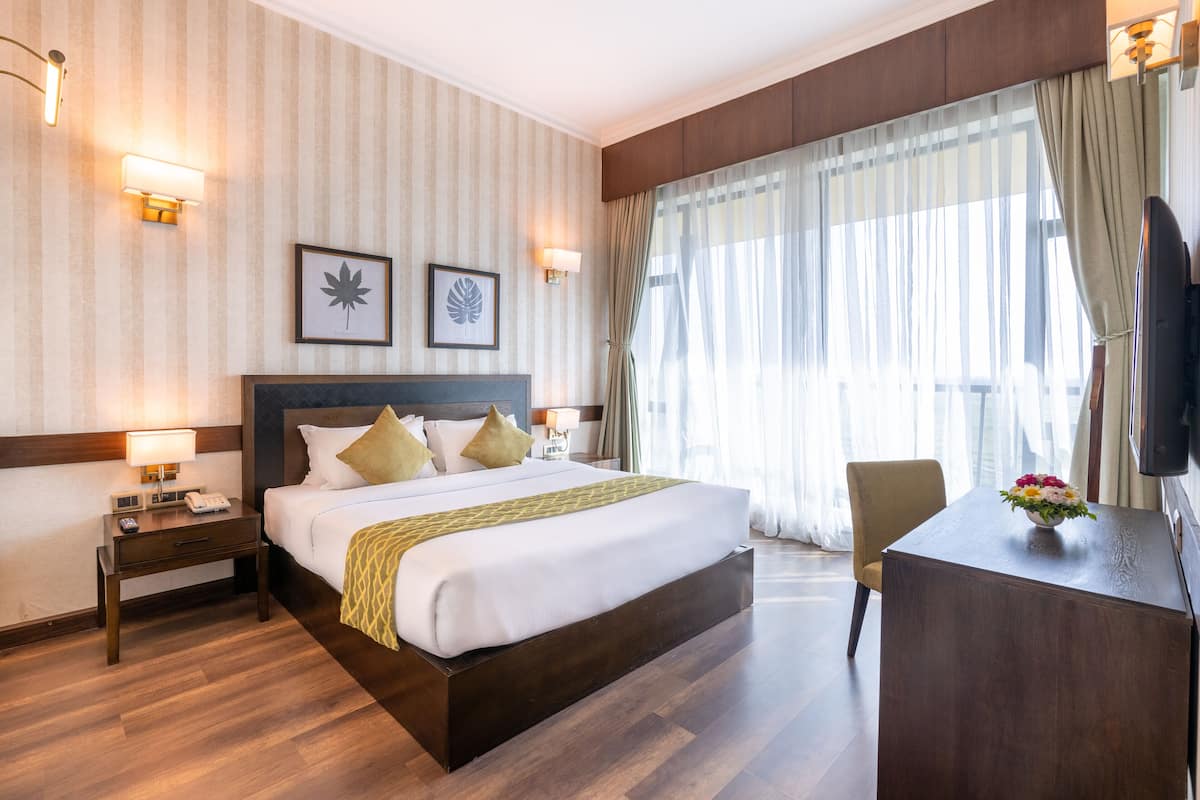 1 bedroom, premium bedding, memory foam beds, minibar