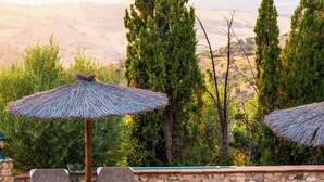 Pool - The Golden Valley: A rural paradise in the Sierra de Cádiz. (El Gastor)